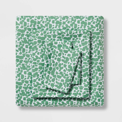 Queen - Printed Microfiber Sheet Set Green Dot - Room Essentials
