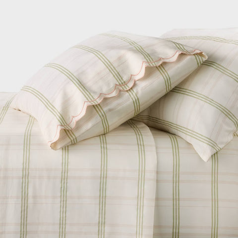 300 Thread Count Scalloped Edge Plaid Sheet Set Cream/Green- Threshold