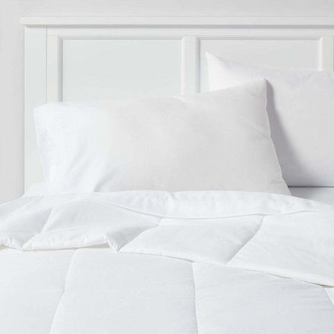 Twin/Twin XL All Season Comforter Insert White - Room Essentials