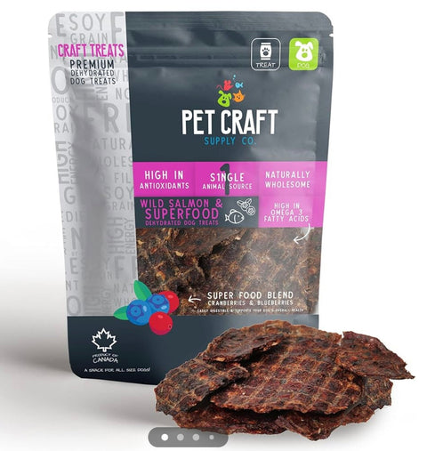 Pet Craft Supply Wild Caught Pure Dehydrated Pacific Salmon Blueberry Cranberry Superfood Healthy High in Antioxidants Vitamins Fish Oil for Small Medium Large Dog Puppy Training
Treats