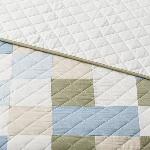 King Pieced Quilt Blue/Ivory/Green - Threshold™